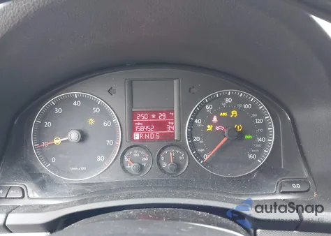 2008 Volkswagen Jetta Se/Sel z USA, uszkodzony, nr VIN 3VWRZ81K68M024448